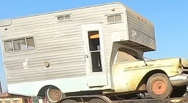 谷仓发现的1957别克RoadmasterCamper是一个自制的谜