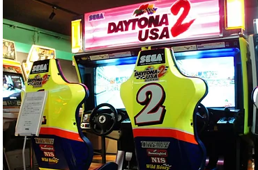 25年后DaytonaUSA2终于可以在游戏机上玩了