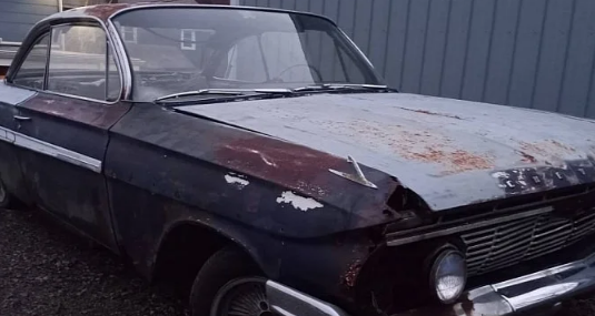 1961年款雪佛兰Impala原版即将修复