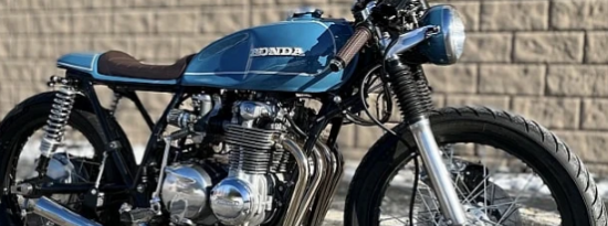 这款帅气的本田CB550CafeRacer是一款经济型定制车充满UJM风格