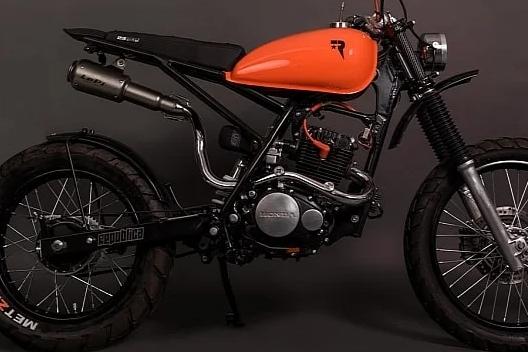 定制本田NX150Scrambler是两面派但不是消极隐喻意义上的两面派