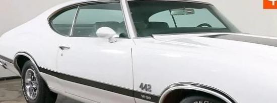  1970年款Oldsmobile442HolidayCoupe搭载数字匹配的V8发动机和工厂标准W-30套件