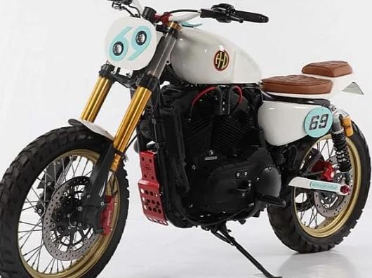 这款定制哈雷戴维森Sportster介于Scrambler和StreetTracker之间(图1)